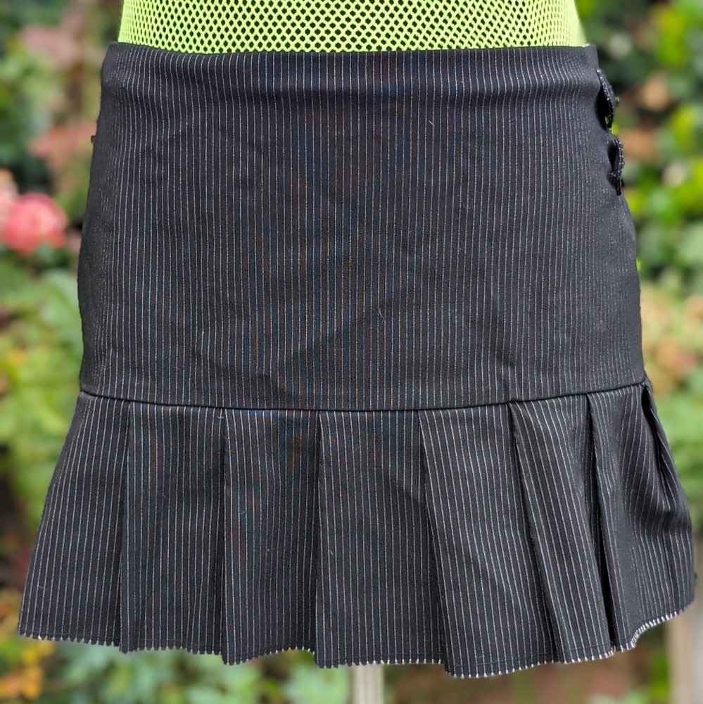 90s Y2K Vintage Mini Skirt Pinstripe Pleated Goth Punk Schoolgirl